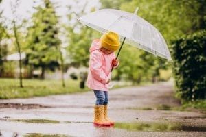 enfant en plein air