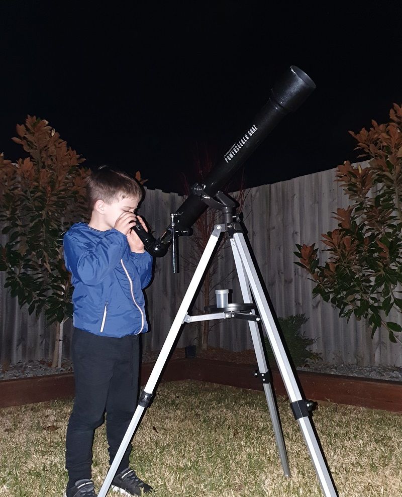 Activités d'observation des étoiles pour les familles