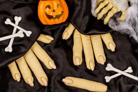 doigts de sorcière d'halloween