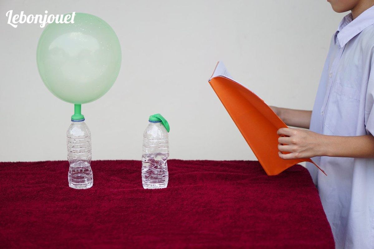 Ballon gonflé par réaction : découvrez la magie des sciences à la maison avec vos enfants!