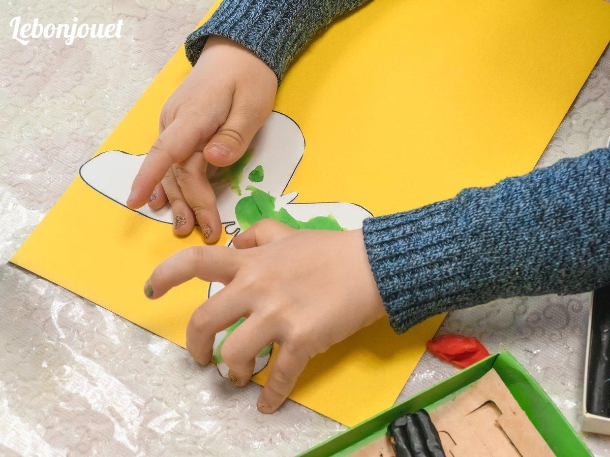 Créativité en action : artisanat Montessori pour apprendre en s’amusant.