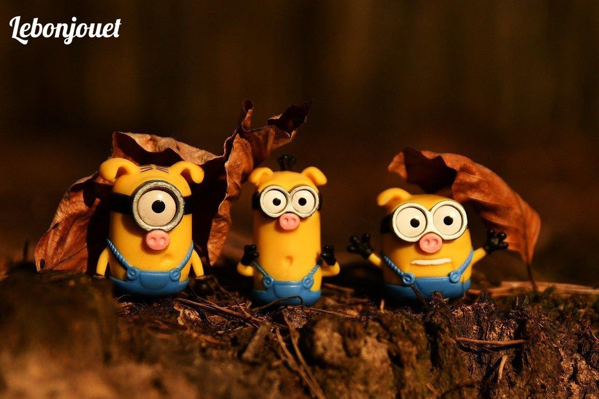 Minions en forêt : leur charme farceur illumine chaque génération.
