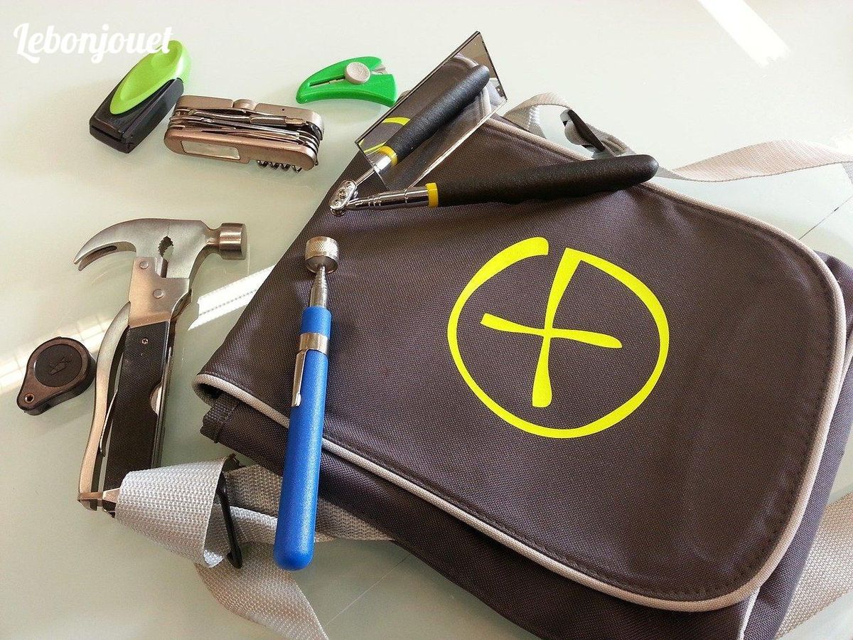 Outils prêts pour une chasse au trésor bricolée : préparez et cachez vos indices !