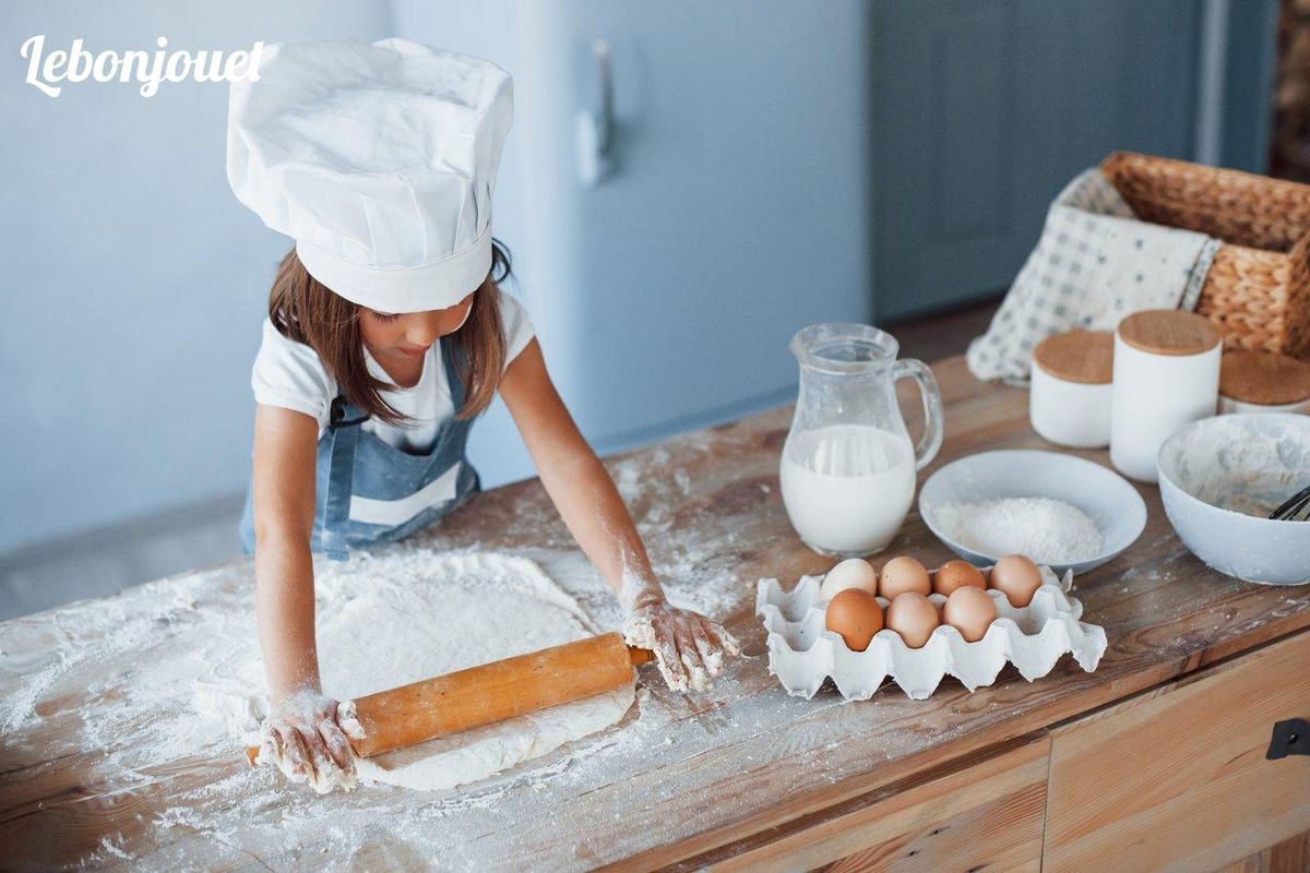 Petits chefs en action ! Découvrir et s'amuser en cuisine avec des recettes faciles.