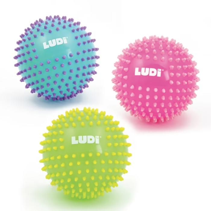Balle bicolore pour bébé LUDI - Diamètre 15 cm - PVC - Rose bleu ou vert