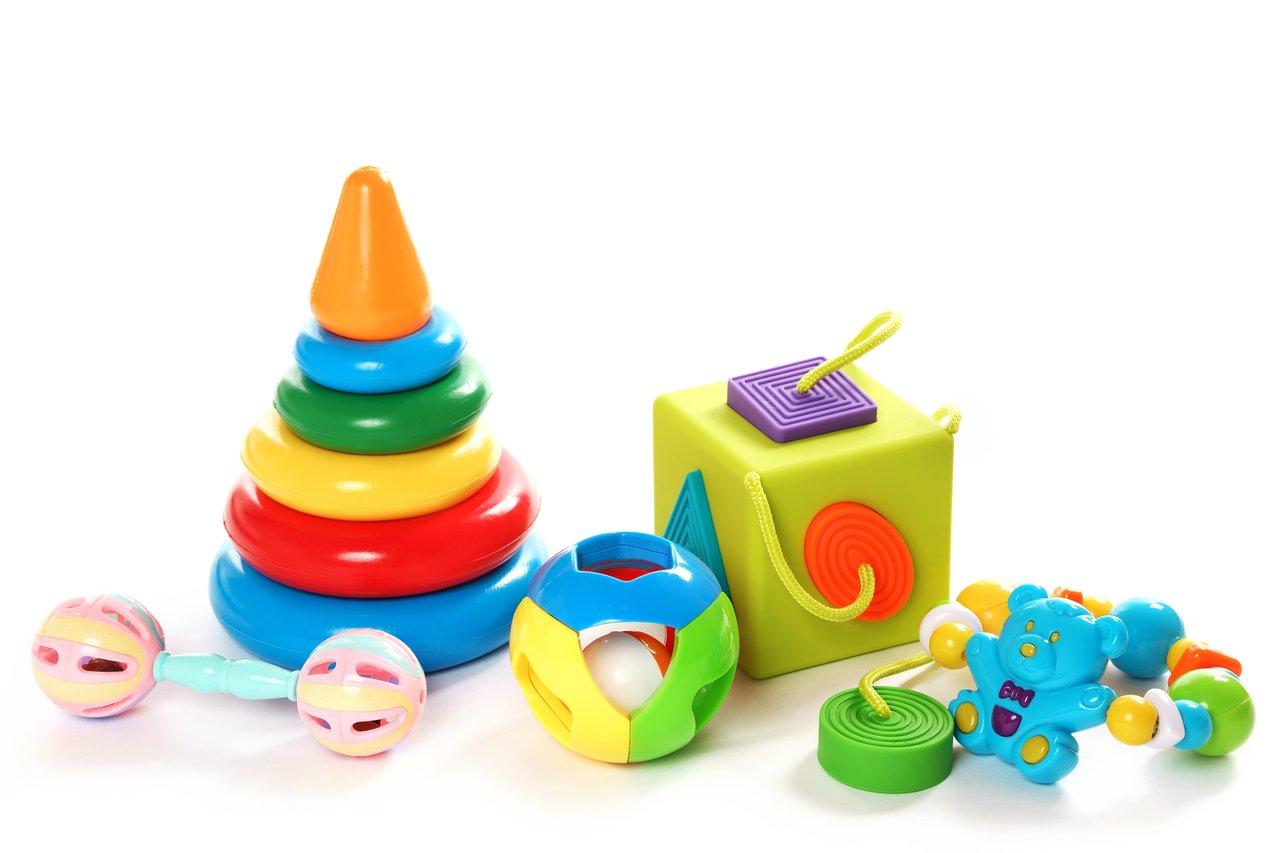 Renouveler la boîte à jouets d’un enfant à moins de 100 euros à la rentrée : astuces économiques et pratiques
