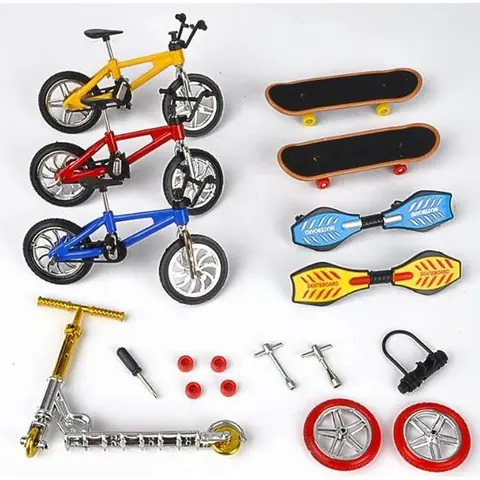 18pcs Mini Jouets à Doigts Planches à Roulettes à Doigts Scooter Vélos à Doigts Petite Planche de Balançoire Mouvement