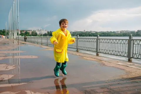 Jeux d’extérieur résistants à l’eau : sélection 2026 et durabilité pour familles nombreuses