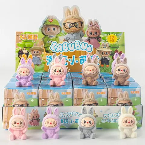 Aléatoire 12 pcs - Labubu - Aventure - Boîtes Surprises Kawaii en PVC Mini Poupées Cadeau Noël ou AnniversaiSet de PELUCHE
