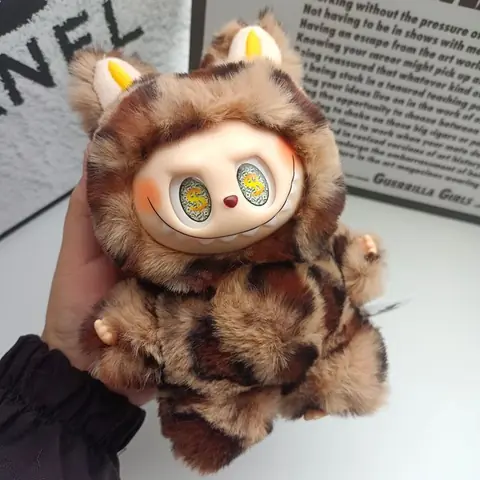 Peluches Labubu Monster Series - Série de modifications - 17 cm - Cadeaux de Noël ou danniversaire idéaux – noir et marron