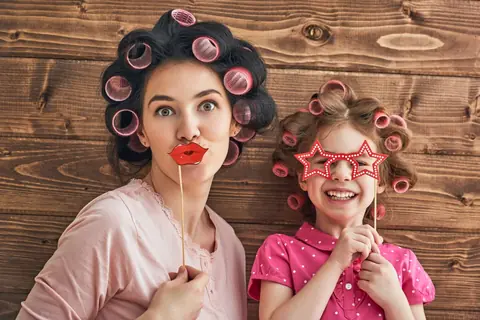 ACTIVITÉ POUR LES ENFANTS : TRANSFORMONS-NOUS EN NOTRE PERSONNAGE PRÉFÉRÉ !