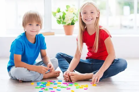 Choisir un jeu éducatif adapté à l’âge de son enfant : les bons réflexes essentiels