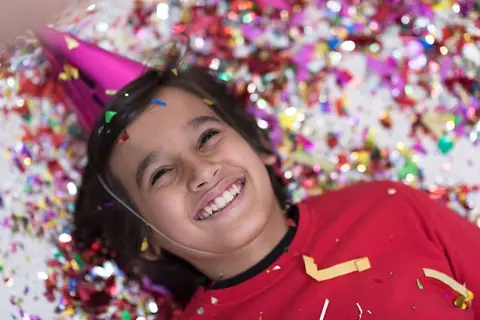 Comment créer une playlist musicale parfaite pour une fête d'enfants
