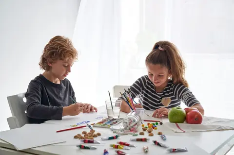 7 activités créatives avec des objets recyclés pour enfants
