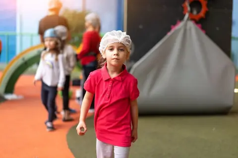 Explorer l'art avec les enfants : guide des meilleures visites virtuelles de musées