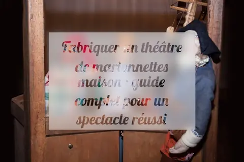 Fabriquer un théâtre de marionnettes maison : guide complet pour un spectacle réussi