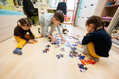 Jeux d'énigmes pour enfants : guide complet pour développer la logique et stimuler l'intelligence