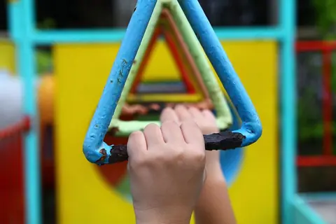 L'importance pour les enfants de jouer en plein air