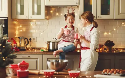 NOËL EN FAMILLE : 24 ACTIVITÉS POUR JOUER ENSEMBLE