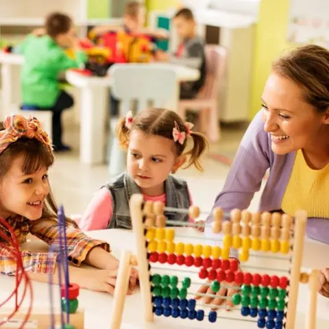 Pourquoi la qualité compte dans les services de garde d'enfants - L'importance du cadre national de qualité