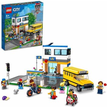 LEGO® 60329 City Une Journée d’École, Jouet de Construction Bus, 2 Classes et Plaques de Route, Set pour Enfants +6 Ans