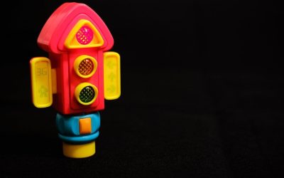 Normes CE 2026 pour l&rsquo;accessibilité sécurisée des jeux de société aux enfants de moins de 3 ans en France