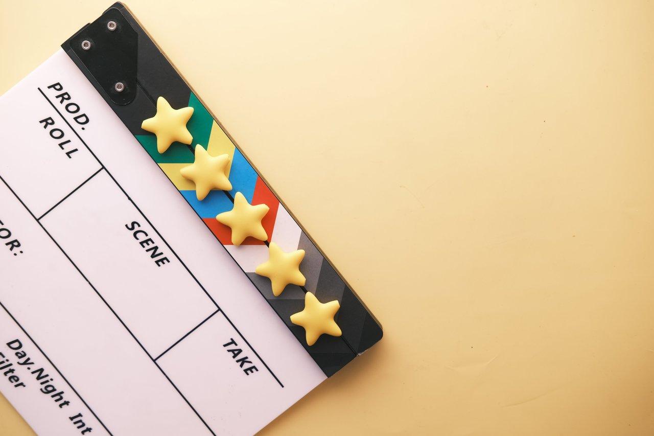 Tableau de récompenses magnétique pour enfants de 3 à 8 ans, favorisant motivation et autonomie.